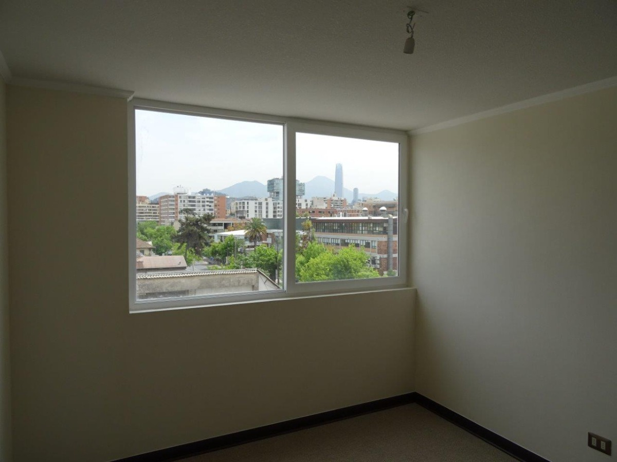Arriendo Departamento NO 2D en suite Walk-in cl&oacute;set 2B 1E 1B  - Providencia