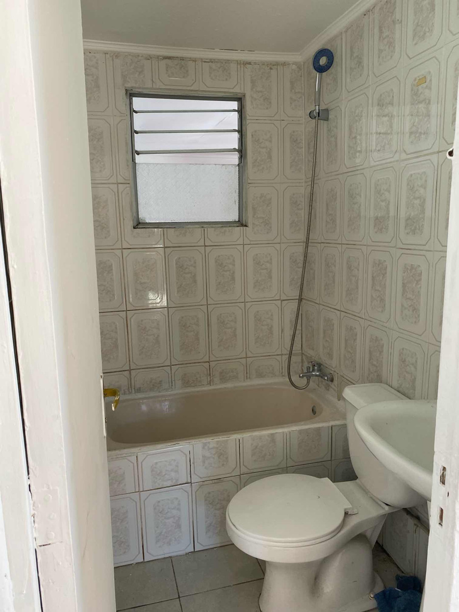 Venta Casa 2D 1B 2E 0m2 Centro Financiero - Las Condes