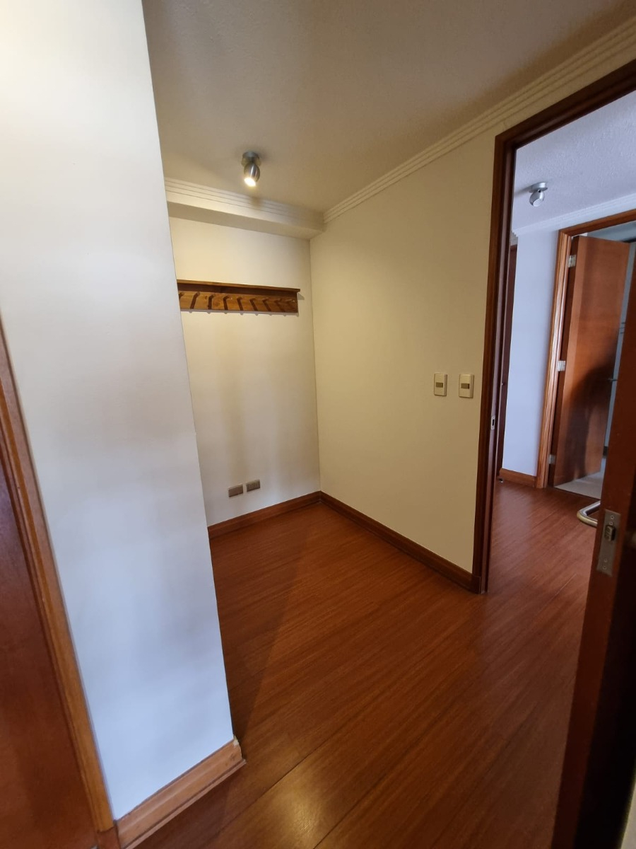 Arriendo Departamento 2D Plaza San Enrique - Lo Barnechea
