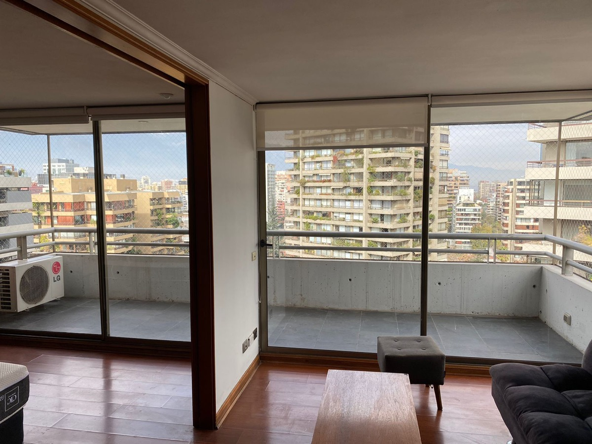 Arriendo Departamento SO 1D en suite 1B 1E 1B Barrio El Golf - Las Condes