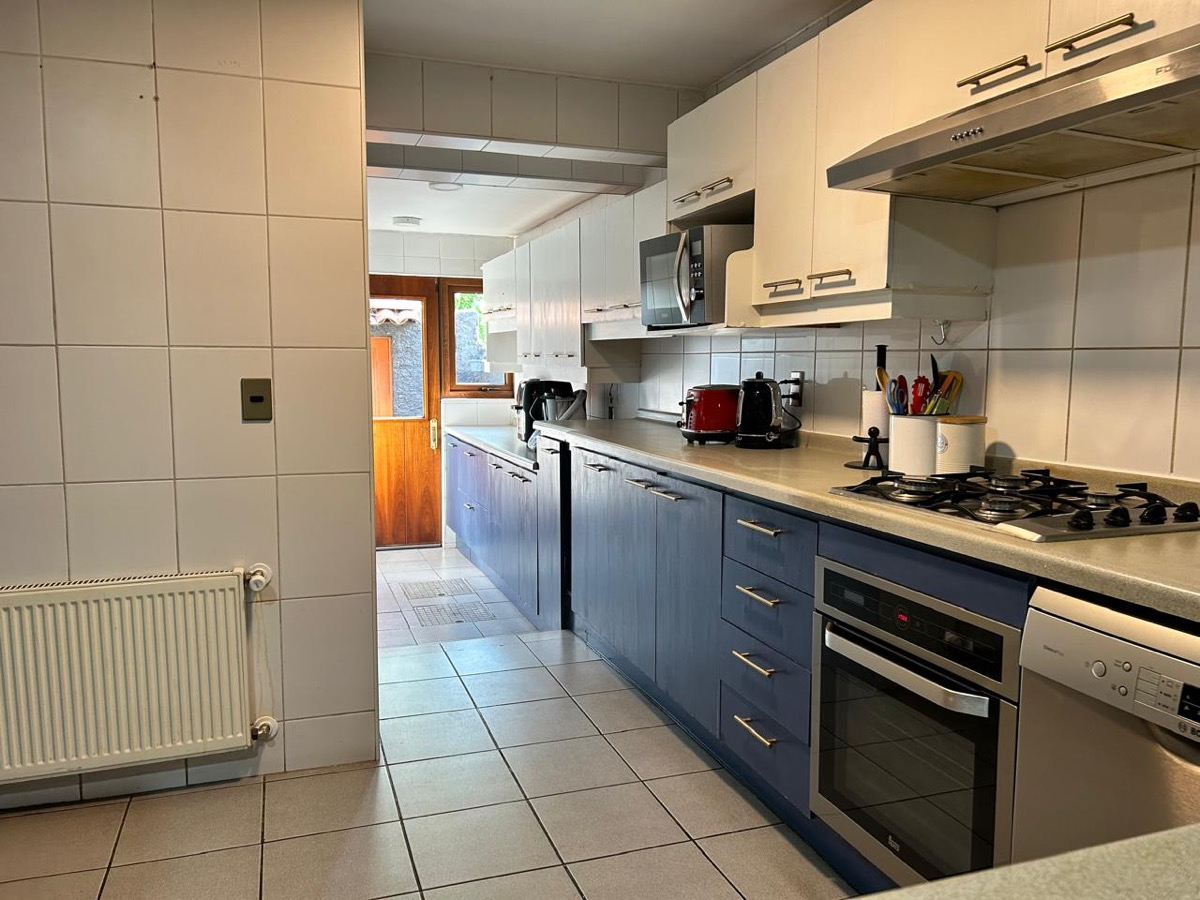 Venta Casa NO 5D en suite Walk-in cl&oacute;set 4B 2E La Dehesa - Lo Barnechea