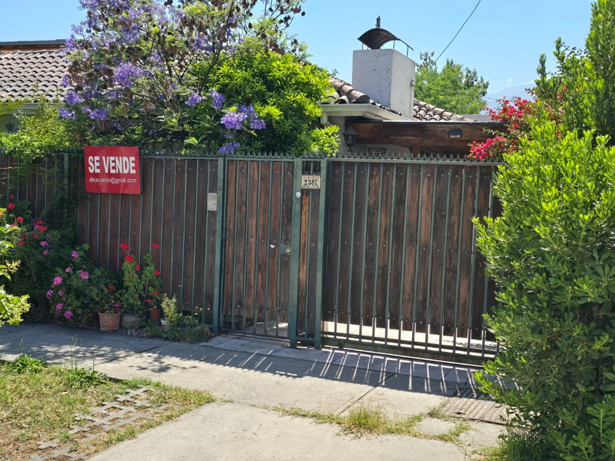 Venta Casa SP 3D 2B 2E 1B Metro Pr&iacute;ncipe de Gales - Country Club - La Reina