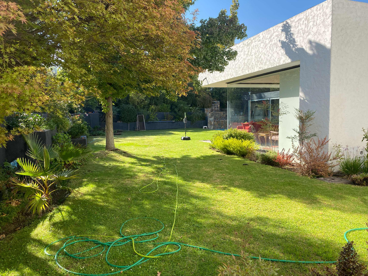 Arriendo Casa 7D 8B 5E 1B Los Dominicos - Las Condes