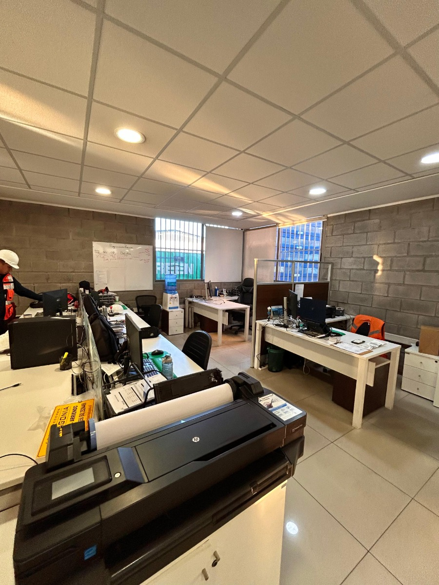 Arriendo Sitio Industrial De 7.100 M2 Con Edificio Y Bodega