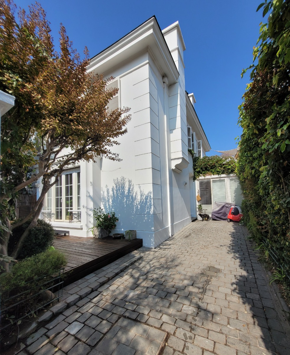 Venta Casa NO 4D 4B 2E 2B Metro Bilbao - Providencia