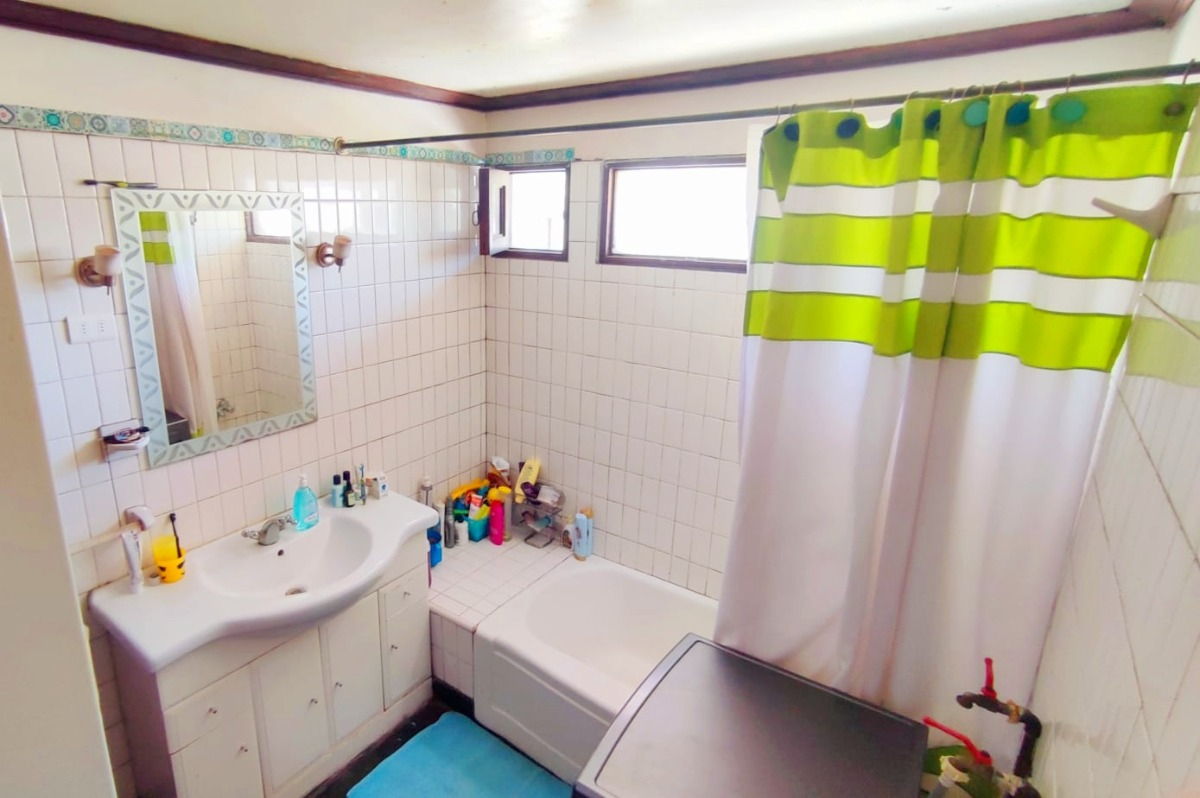 Venta Casa O 4D 2B 2E Campus Oriente - Providencia