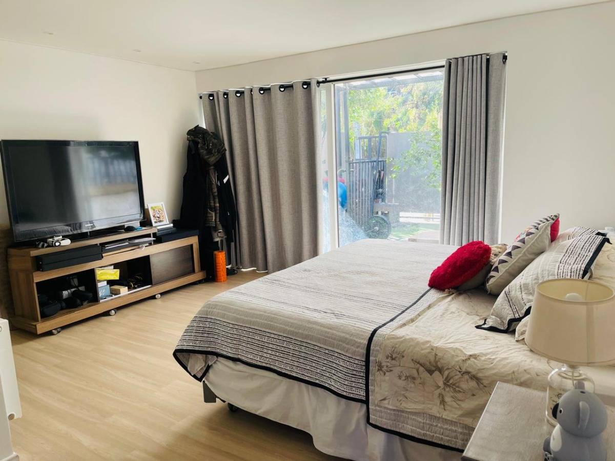 Venta Casa NO 3D 3B 2E 1B Los Dominicos - Las Condes