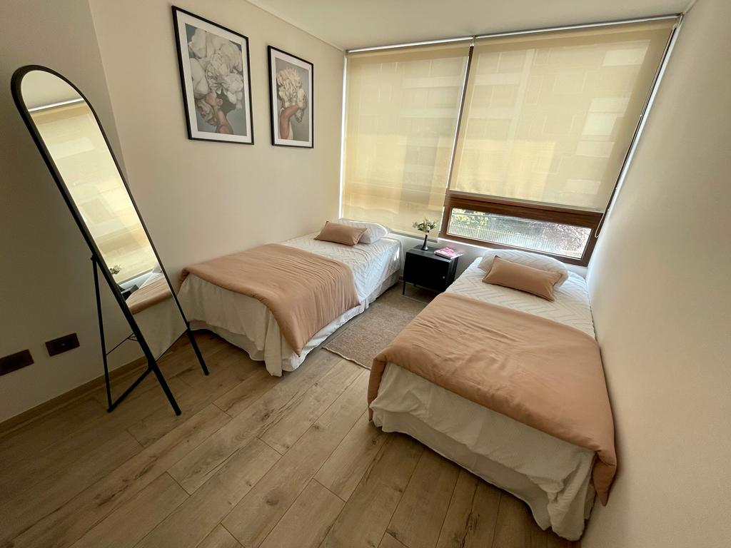 Arriendo Departamento N 3D en suite Walk-in cl&oacute;set 3B 1E 1B Las Lilas - Providencia