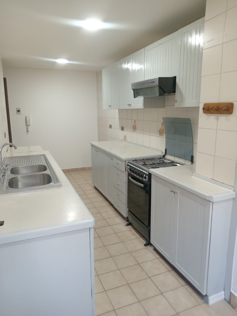 Arriendo Departamento SO 4D en suite 2B 2E 1Bd Barrio El Golf - Las Condes