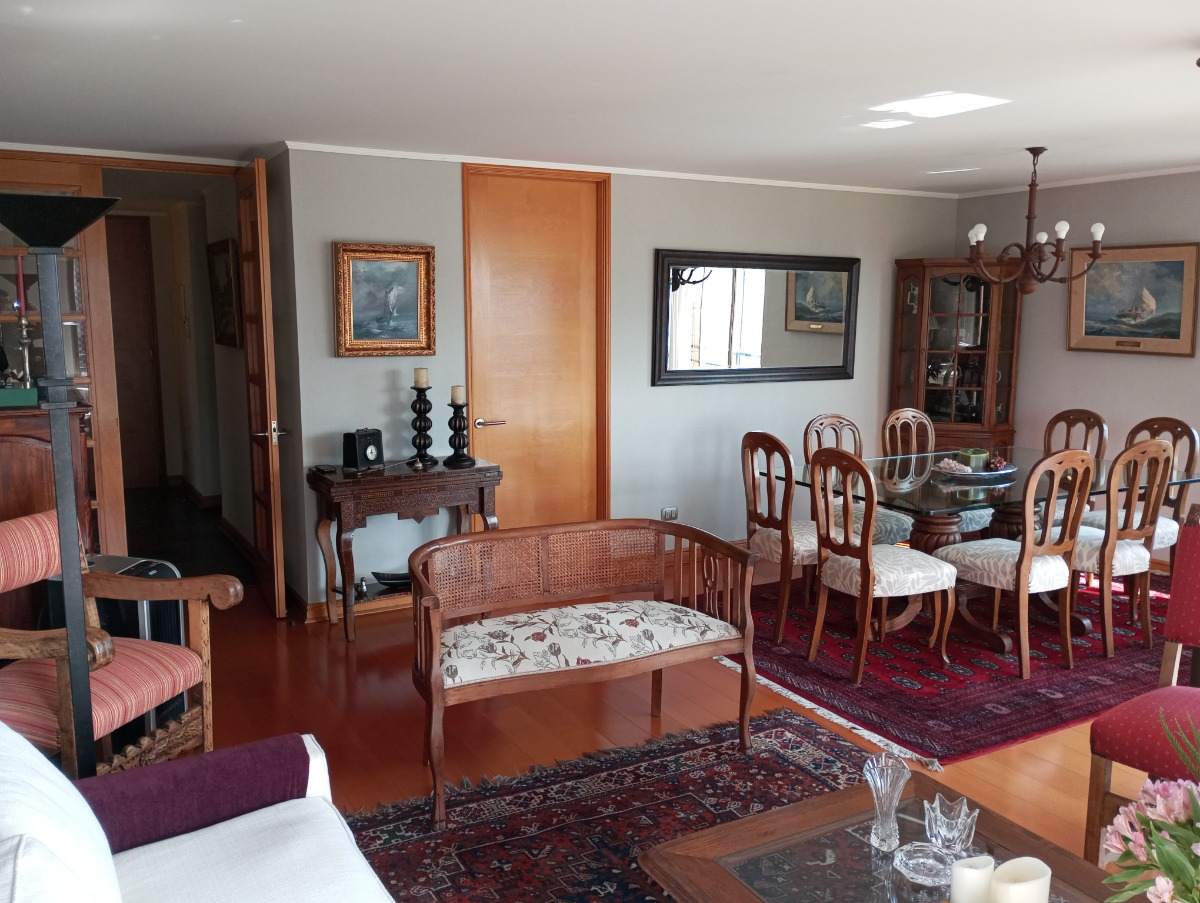 Arriendo Departamento NO 4D en suite Walk-in cl&oacute;set 2B 2E 1B Metro Manquehue - Apumanque - Las Condes