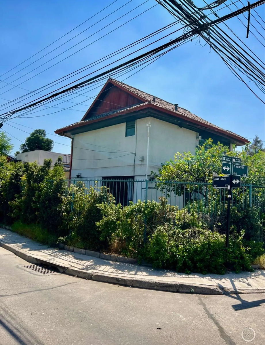 Venta Casa 4D 3B 2E Nuestra Se&ntilde;ora del Rosario - Vitacura