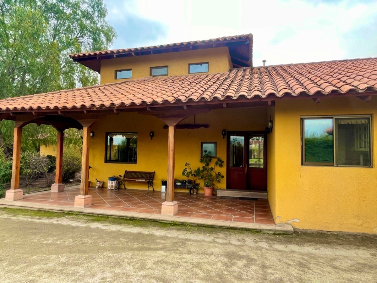 Venta Casa NP 5D en suite Walk-in cl&oacute;set 6B 10E 1B Chicureo - Colina
