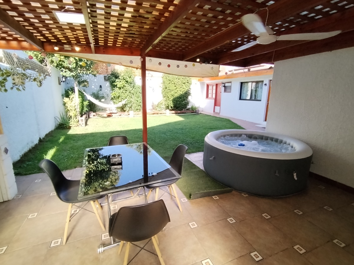 Venta Casa 6D Rotonda Atenas - Las Condes