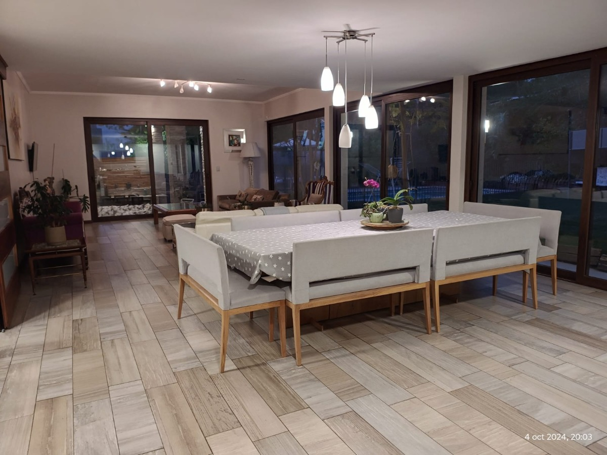 Arriendo Casa O 5D en suite Walk-in cl&oacute;set 4B 4E Los Dominicos - Las Condes