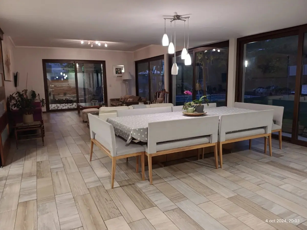 Arriendo Casa O 5D en suite Walk-in cl&oacute;set 4B 4E Los Dominicos - Las Condes