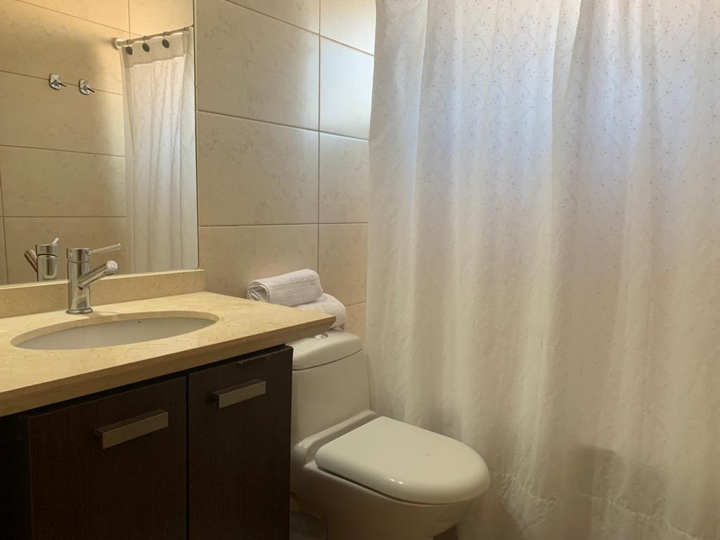 Venta Departamento NO 4D en suite Walk-in cl&oacute;set 3B 2E 1B Borde R&iacute;o - Casa Piedra - Vitacura