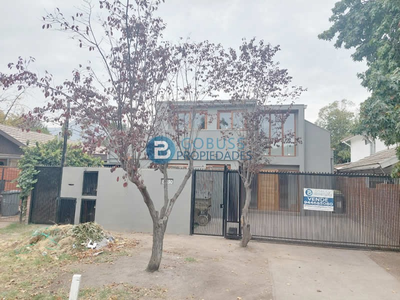 Venta Casa NOSP 4D en suite Walk-in cl&oacute;set 5B 2E La Llaver&iacute;a - Vitacura