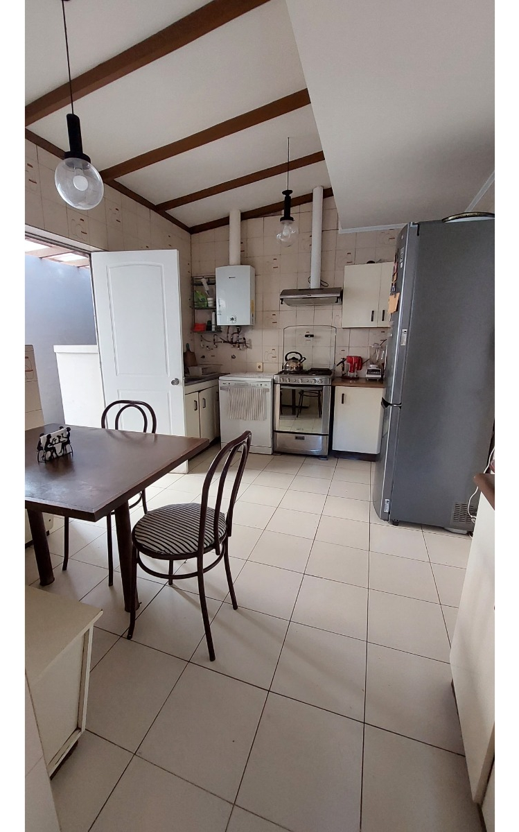 Venta Casa 5D en suite Walk-in cl&oacute;set 4B 2E Los Dominicos - Las Condes