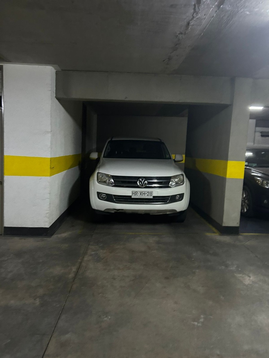Venta Departamento 2D en suite 2B 1E 1B Rotonda Atenas - Las Condes