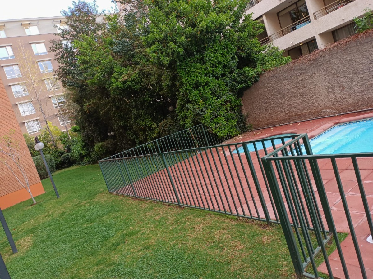 Venta Departamento 2D Metro Hernando de Magallanes - Las Condes