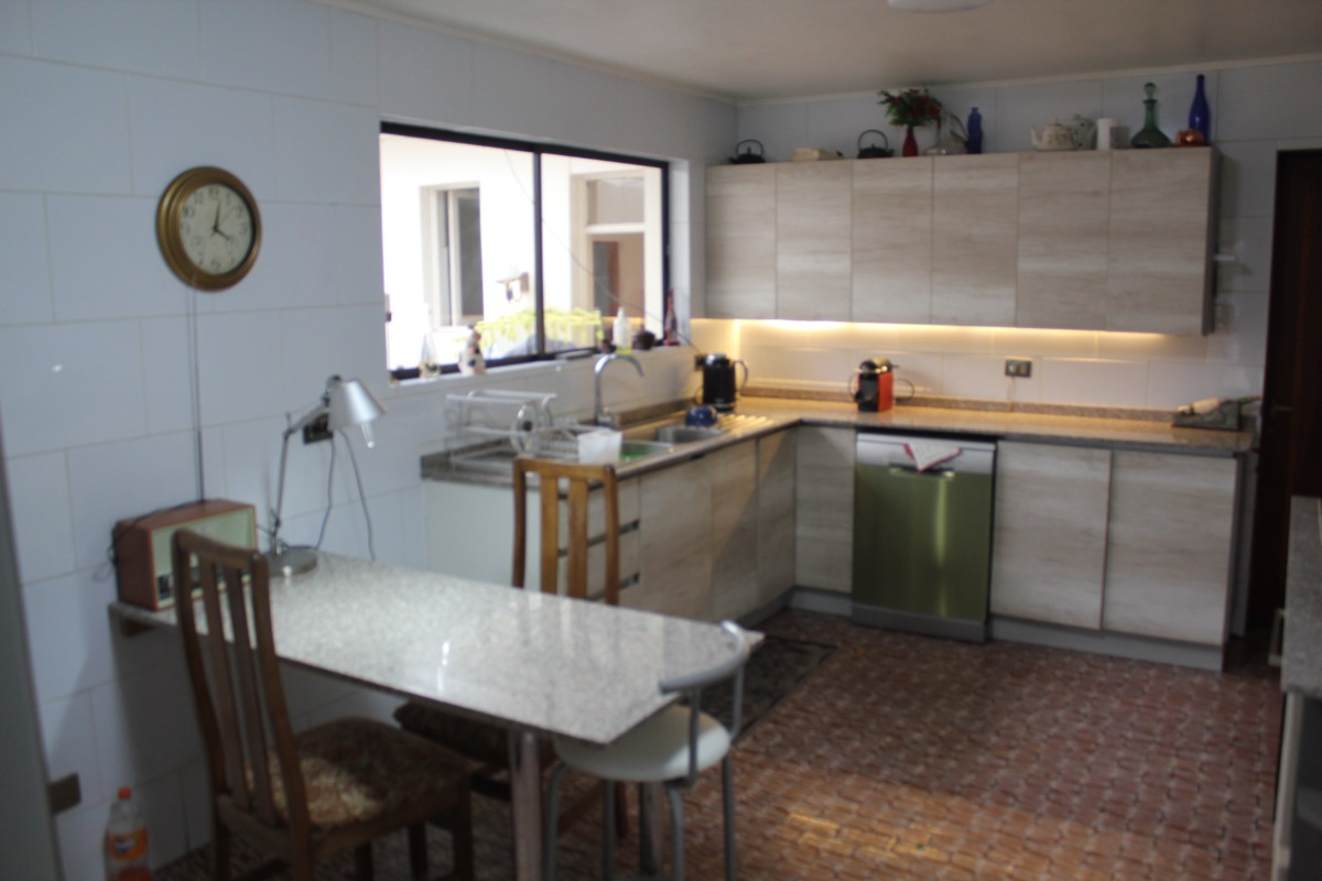 Venta Casa 7D en suite 4B 3E 1B Borde R&iacute;o - Casa Piedra - Vitacura