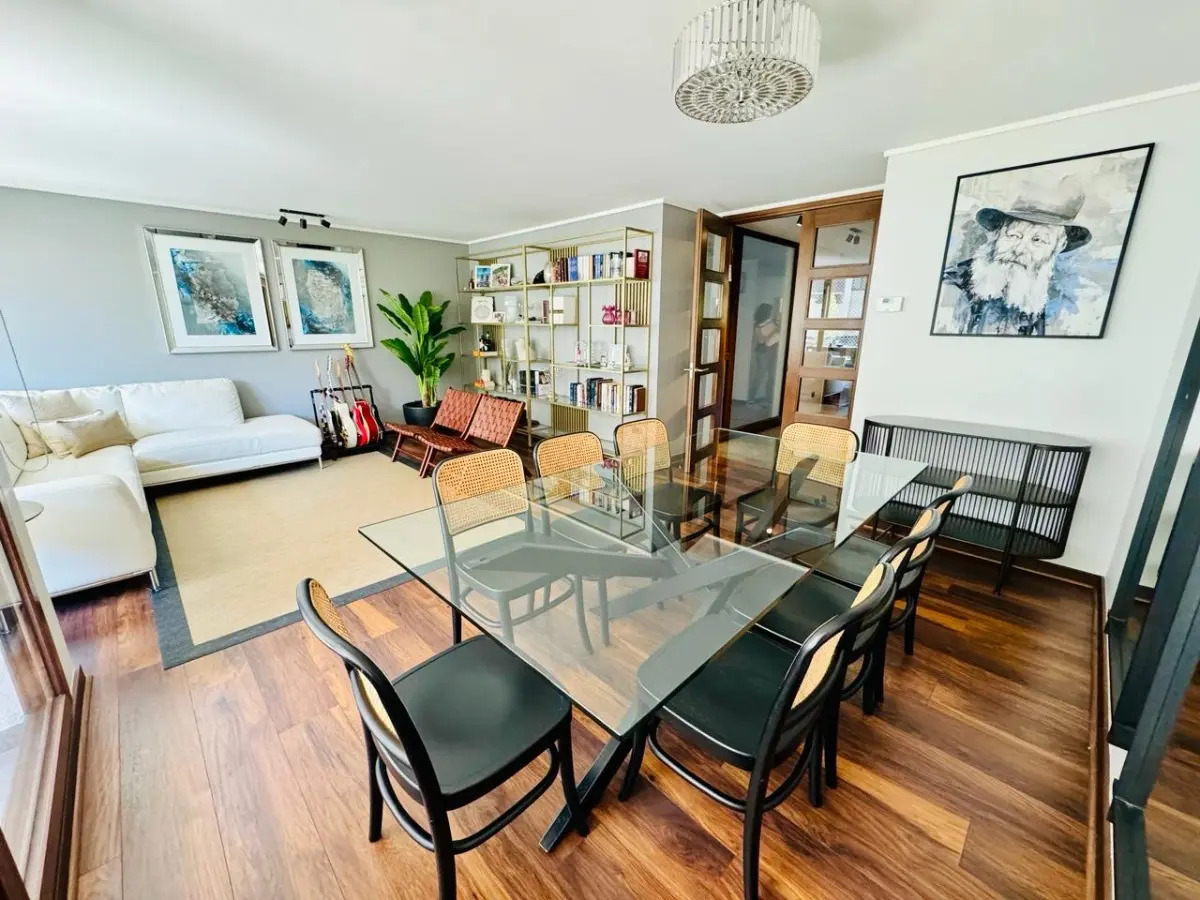 Venta Casa NO 3D 3B 2E 1B La Dehesa - Lo Barnechea
