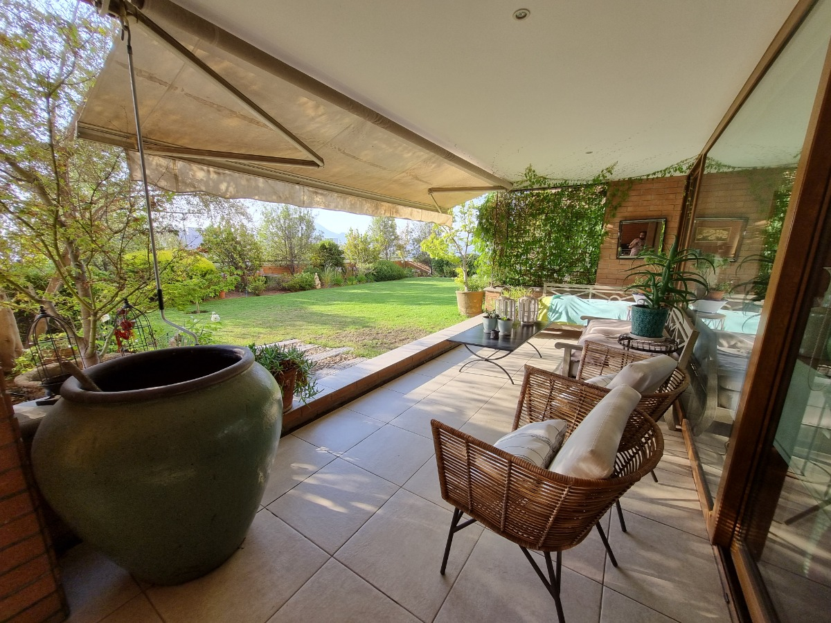 Venta Casa NOSP 5D 5B 4E 1B San Carlos de Apoquindo - Las Condes