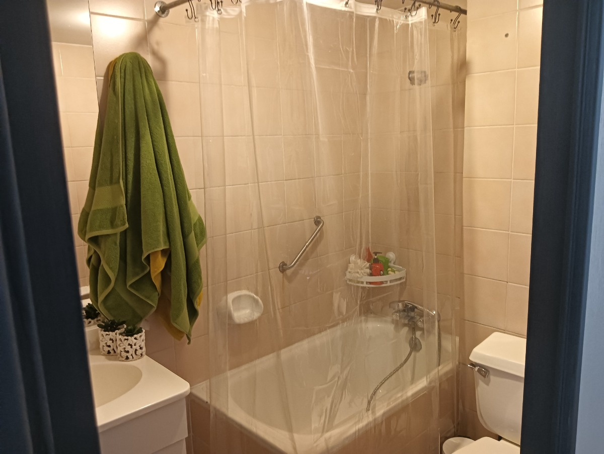 Arriendo Departamento NO 4D en suite Walk-in cl&oacute;set 3B 1E 1B Metro Escuela Militar - Las Condes