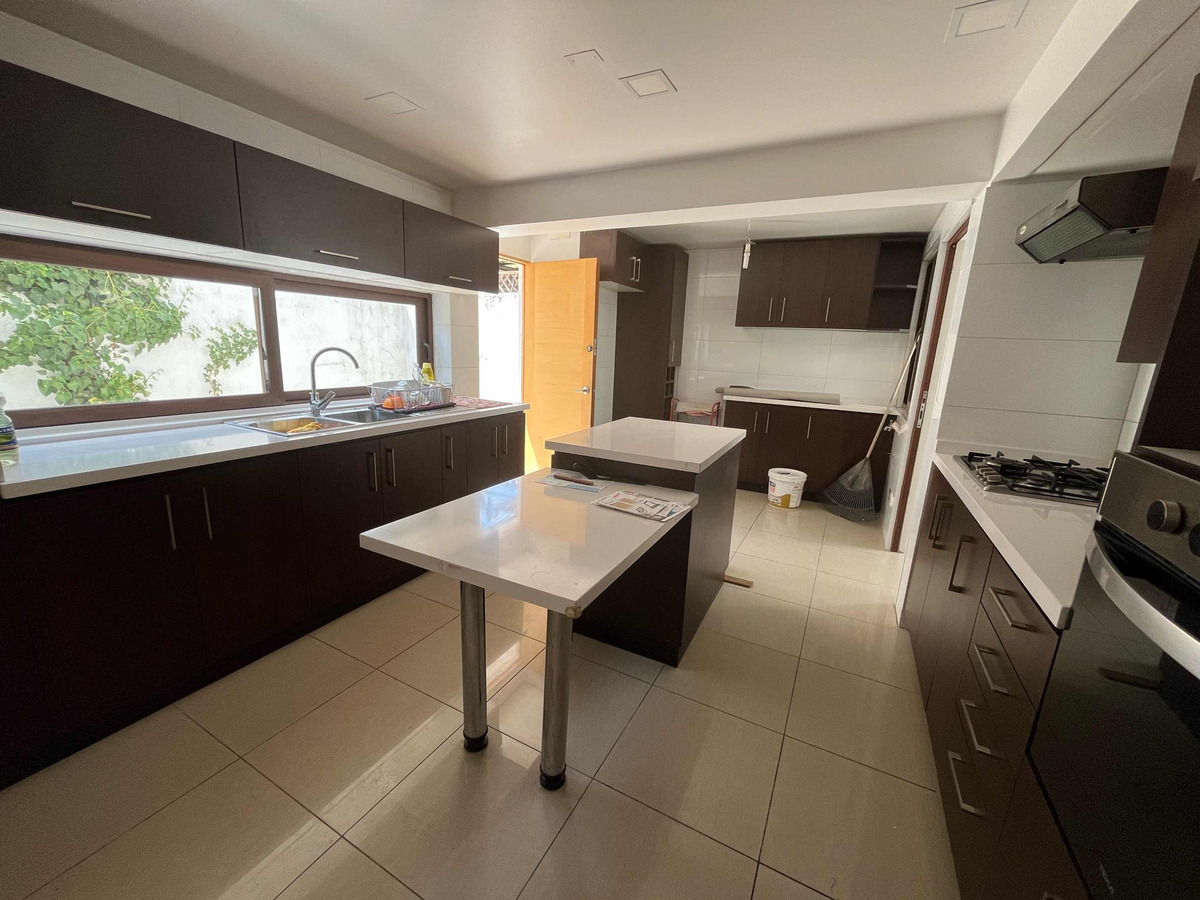 Arriendo Casa 3D 3B 2E 1B Metro Manquehue - Apumanque - Las Condes