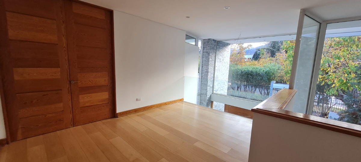 Venta Casa O 6D en suite Walk-in cl&oacute;set 6B 5E 1B  - Lo Barnechea
