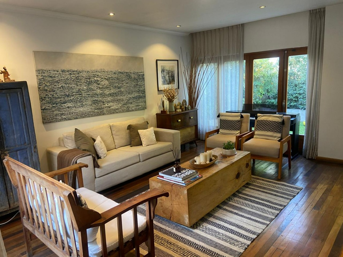 Venta Casa NO 4D en suite 3B 1E 1Bd Campus Oriente - Providencia