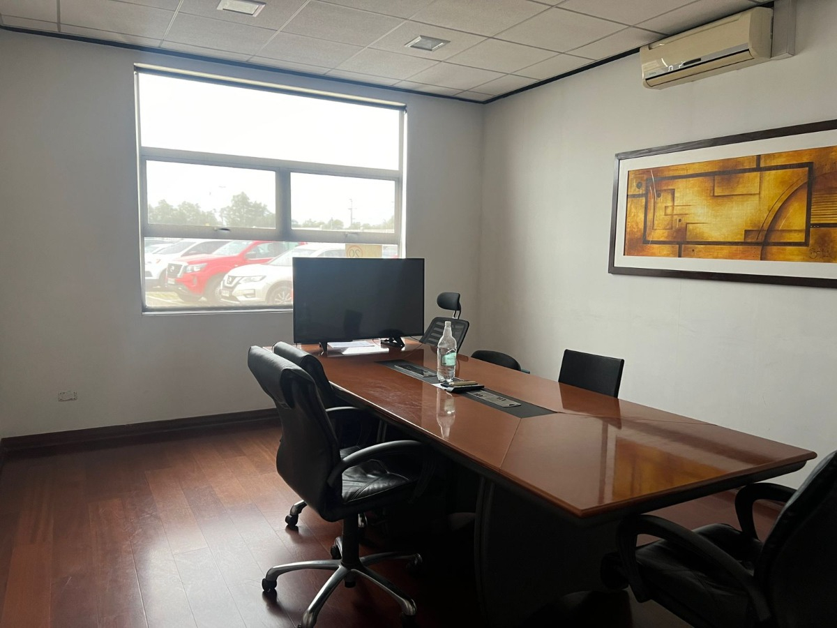 Oficina En Enea, Primera L&iacute;nea Vista Completa, Aeropuerto