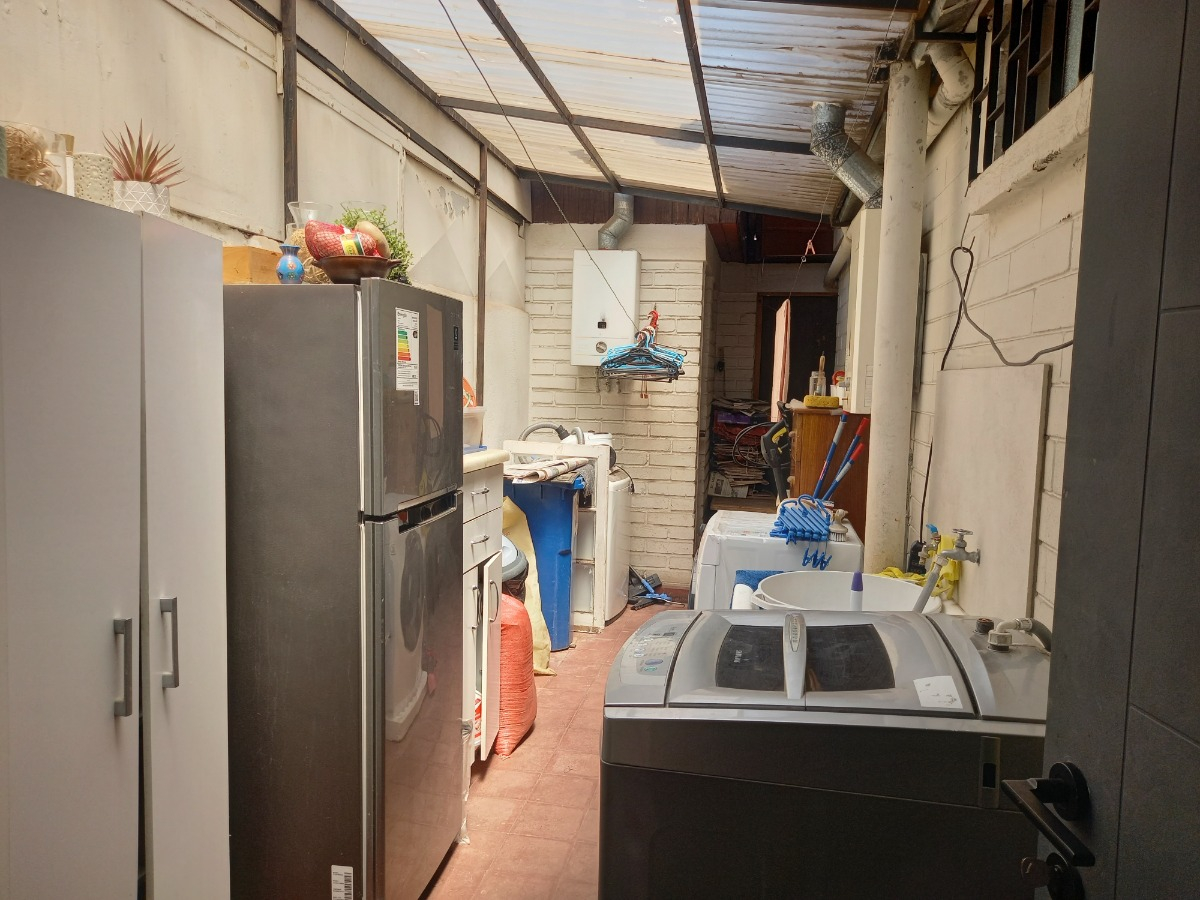 Venta Casa NOSP 4D 3B 3E 1B Francisco de Villagra - La Reina