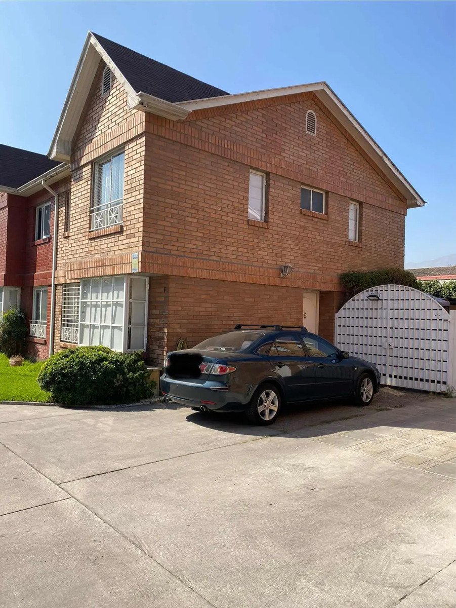 Arriendo Casa 4D 4B 2E Metro Pr&iacute;ncipe de Gales - Country Club - La Reina