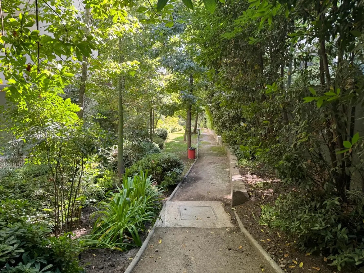 Venta Casa NO 3D 3B 2E 1B La Dehesa - Lo Barnechea
