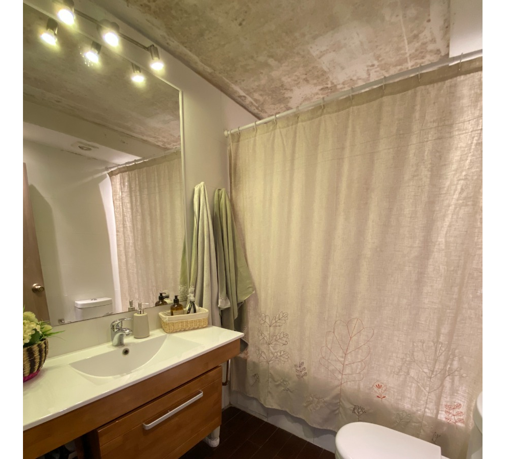 Venta Departamento NO 3D en suite 3B 1E 1B San Carlos de Apoquindo - Las Condes