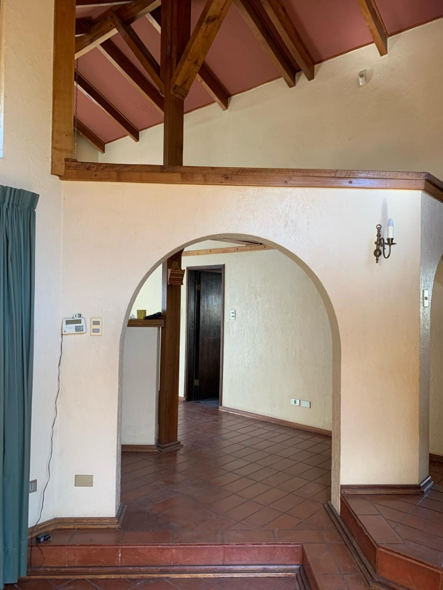 Arriendo Casa NO 5D en suite 3B 2E 1B Carlos Ossand&oacute;n - La Reina