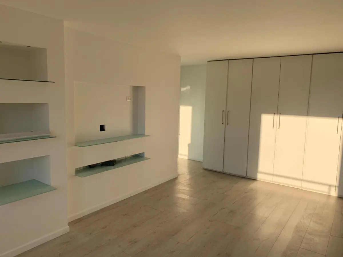 Arriendo Departamento NO 4D en suite Walk-in cl&oacute;set 3B 2E 1B Metro Manquehue - Apumanque - Las Condes