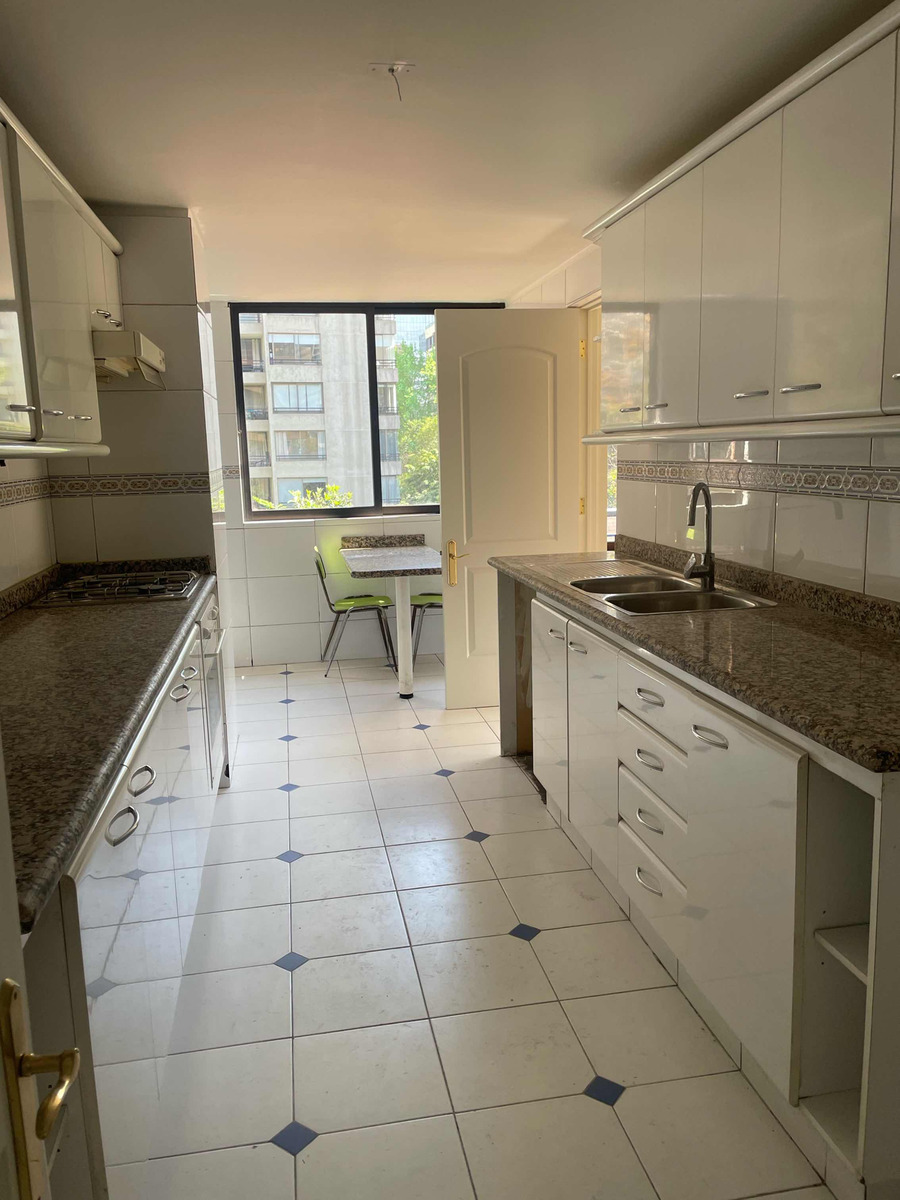 Venta Departamento NO 3D en suite Walk-in cl&oacute;set 3B 1E 1Bd Nueva Las Condes - Las Condes