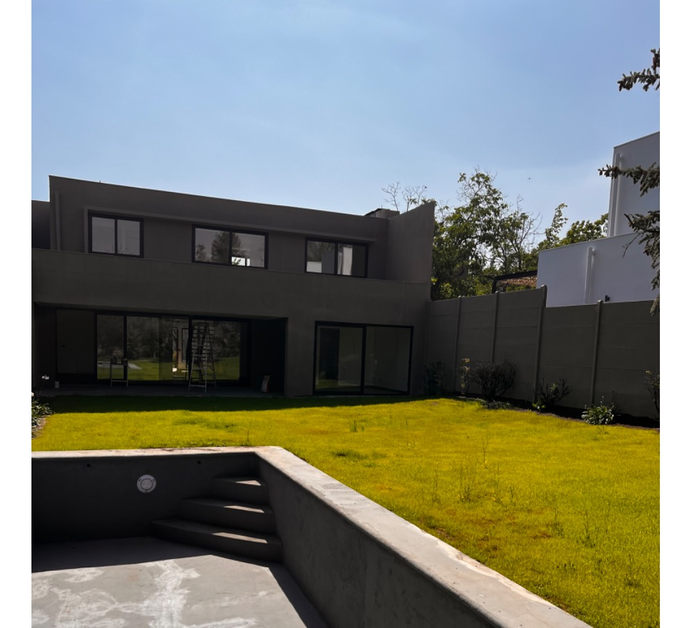 Arriendo Casa NO 4D en suite Walk-in cl&oacute;set 4B 3E La Dehesa - Lo Barnechea