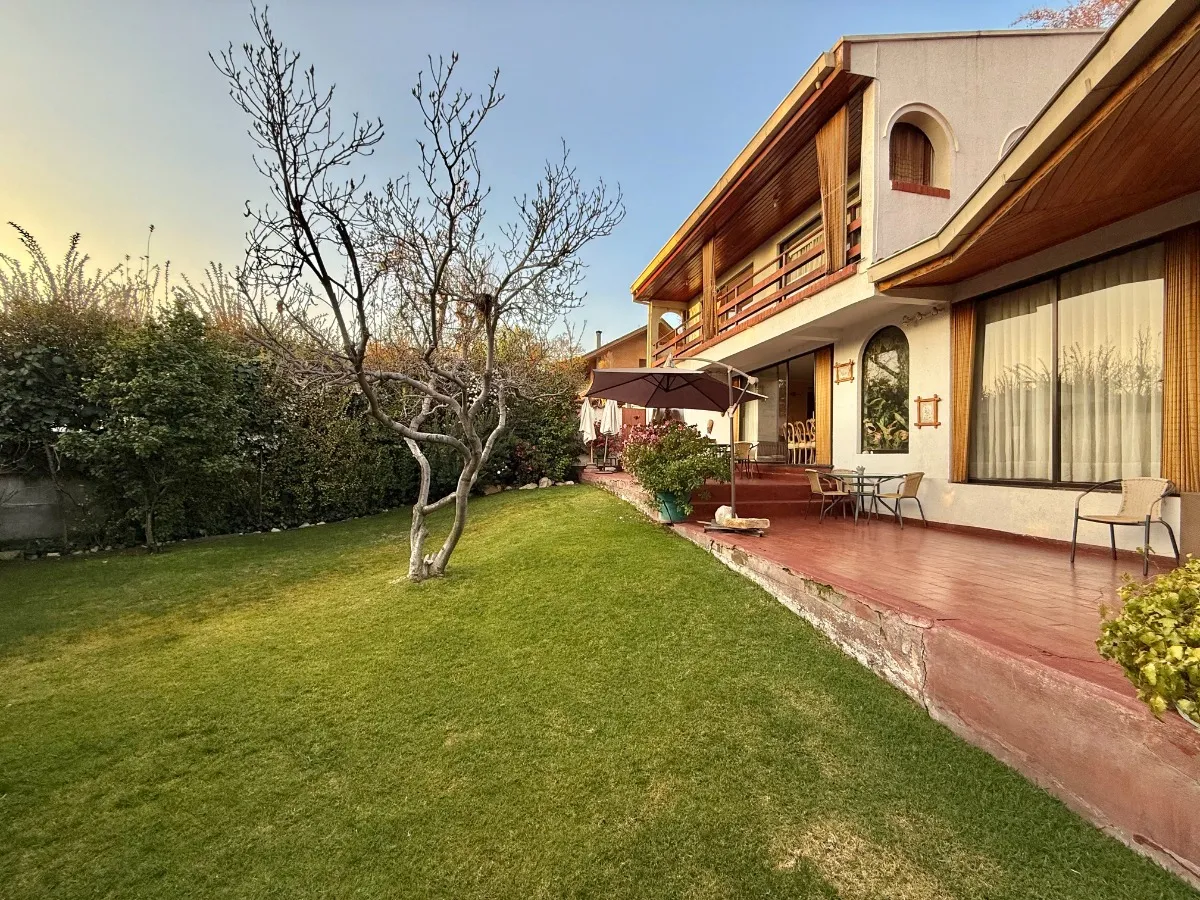 Venta Casa NO 3D WI cl&oacute;set Suite 3B 5E 1Bd Quinchamal&iacute; - Las Condes