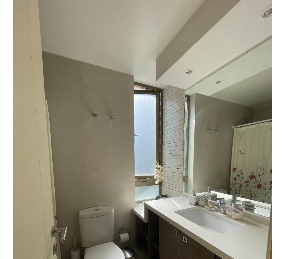 Arriendo Departamento 2D Parque Arauco - Las Condes