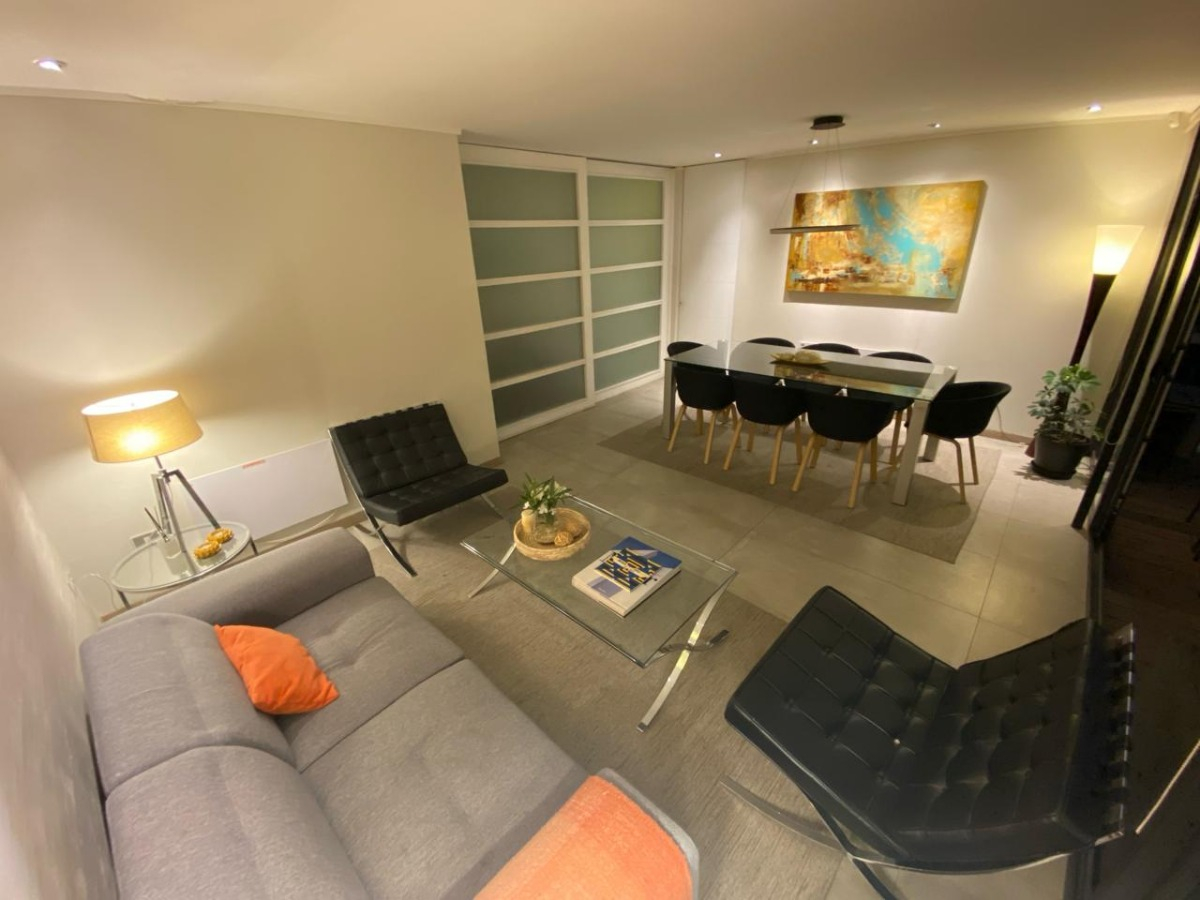 Venta Casa NO 4D en suite Walk-in cl&oacute;set 5B 2E 1B Rotonda Atenas - Las Condes