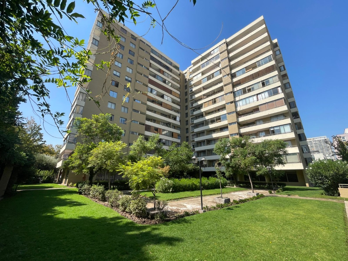 Venta Departamento P 2D en suite Walk-in cl&oacute;set 2B 1E 1B Barrio Italia - Providencia