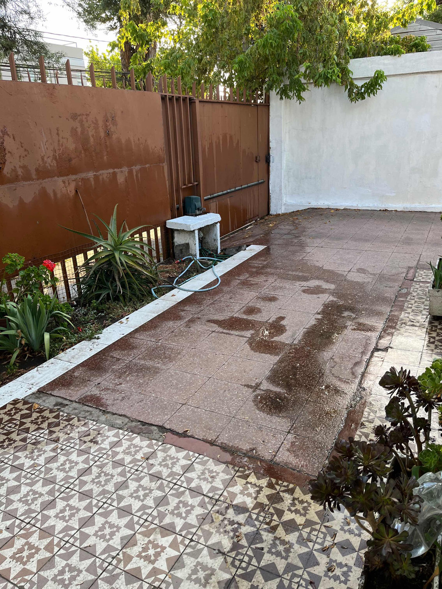 Arriendo Casa 5D Carlos Ossand&oacute;n - La Reina