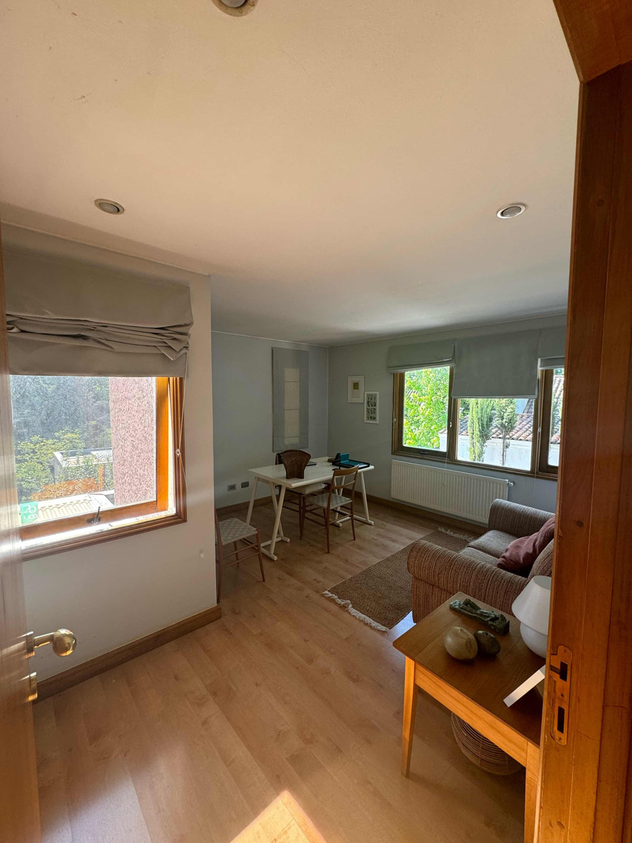 Venta Casa NO 5D 5B 8E 1B Los Dominicos - Las Condes