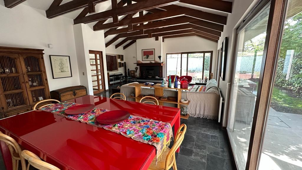 Venta Casa N 4D en suite 4B 2E 1B Nuestra Se&ntilde;ora del Rosario - Vitacura