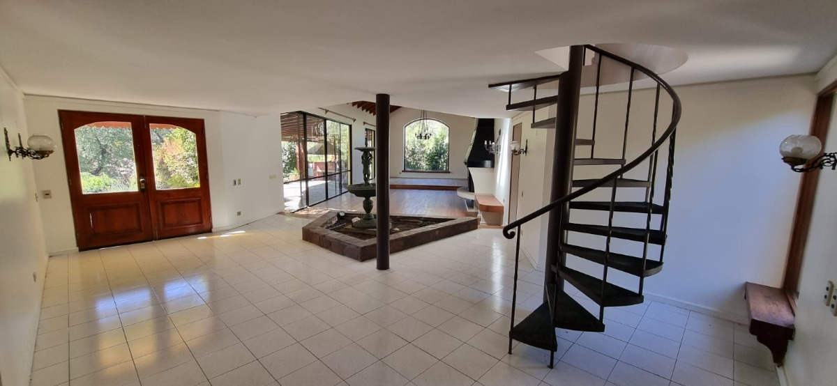 Venta Casa NOSP 5D en suite Walk-in cl&oacute;set 4B 4E 3B El Array&aacute;n - Lo Barnechea