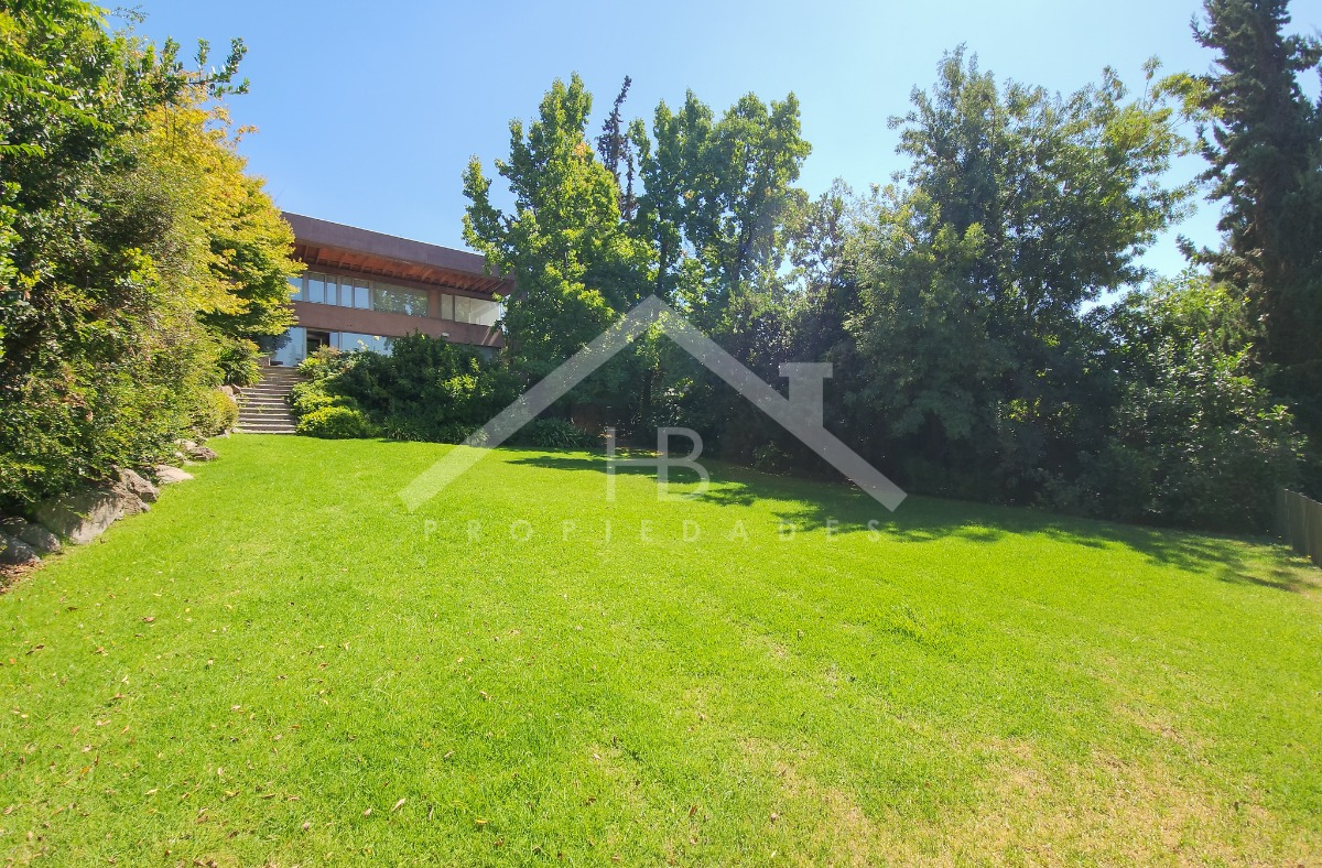 Arriendo Casa NO 4D en suite Walk-in cl&oacute;set 4B 3E 1B La Dehesa - Lo Barnechea