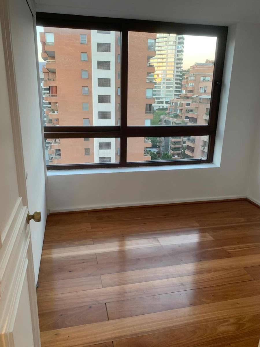 Arriendo Departamento 3D 3B 1E 1B Barrio El Golf - Las Condes